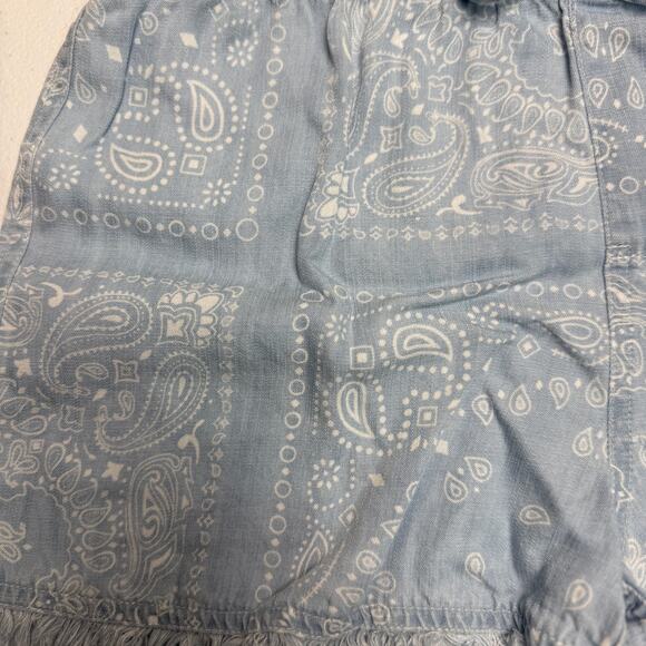 Tahari Women’s Fray Hem Drawstring Shorts Size Small Light Blue Ivory Bandana - Picture 2 of 10